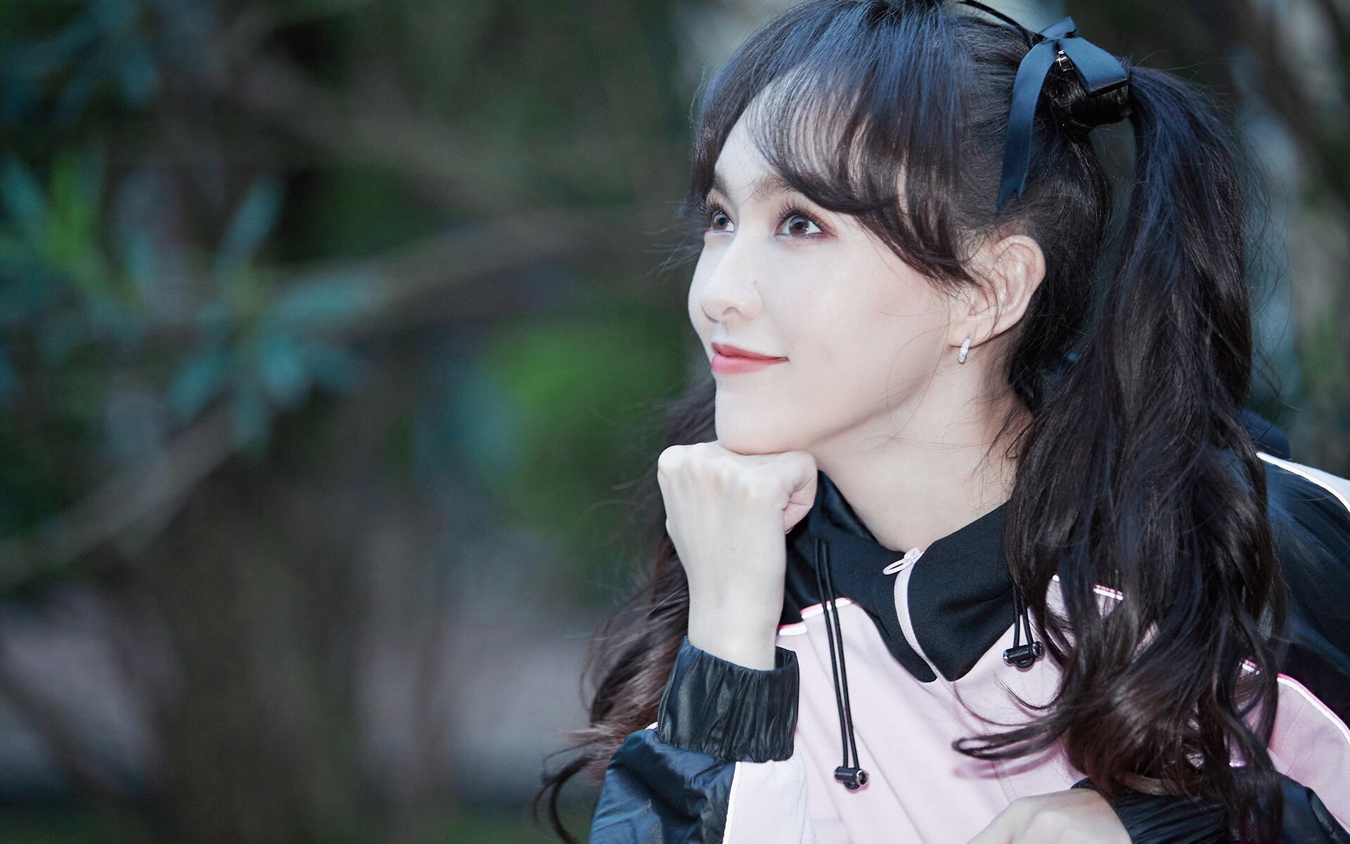 fb体育试玩-后防线失误率下降源自训练中对盯人战术的强化与复盘总结，后防线最强的球队